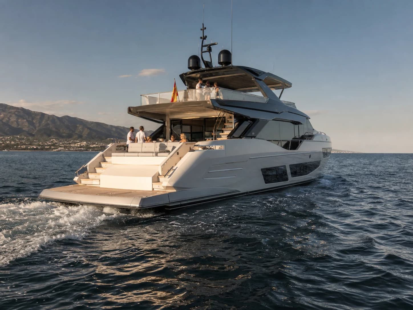 Solstice 34m motor yacht, demonstration listing